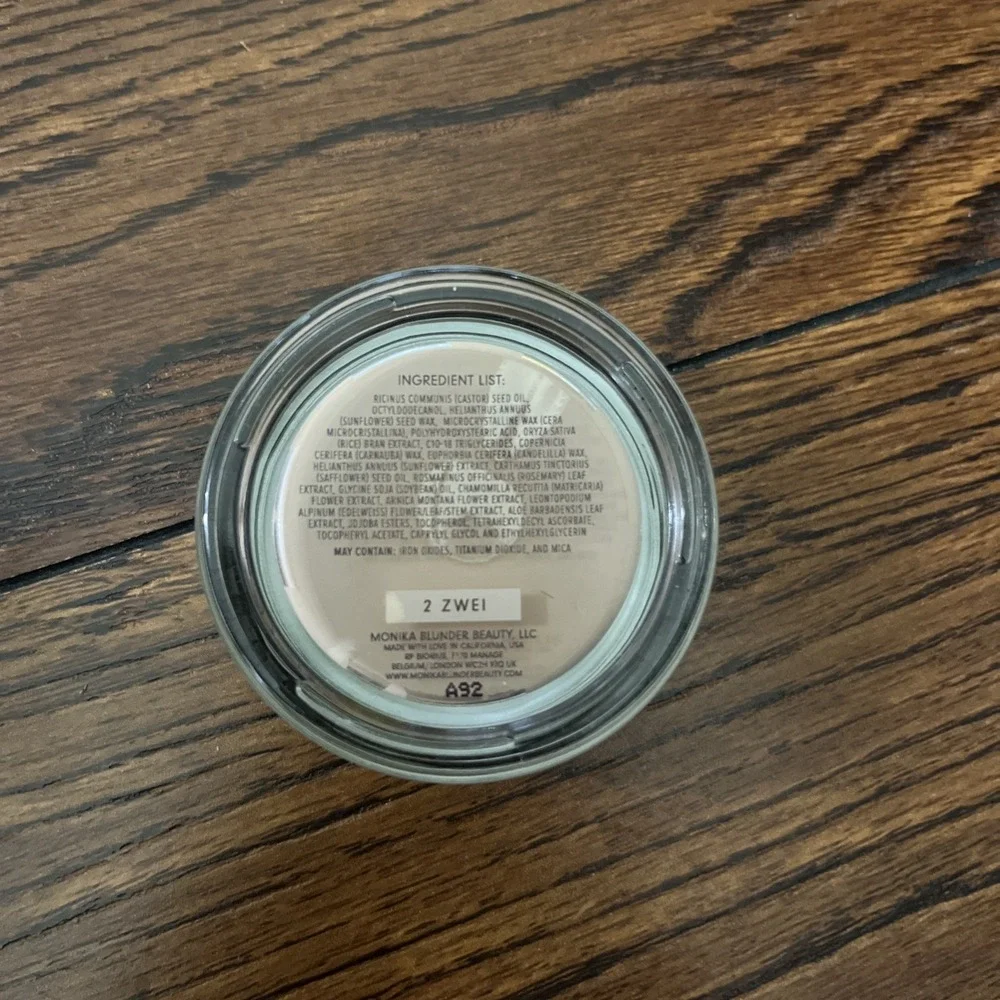 Monika Blunder Beauty Blunder Concealer Foundation 2 ZWEI 17.6 G